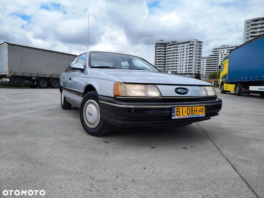 Ford Taurus 3.0 GL - 2