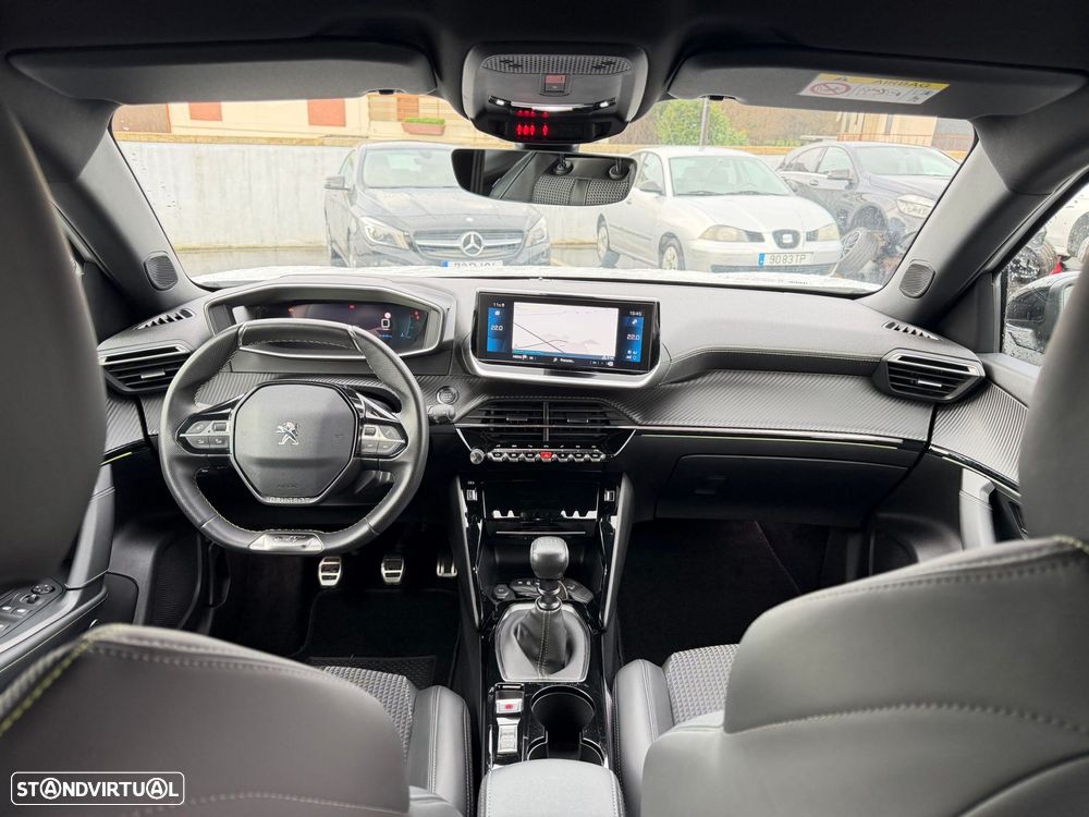 Peugeot 2008 1.2 PureTech GT Line - 6