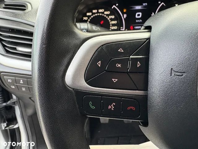 Fiat Tipo 1.4 T-Jet 16v Easy - 28