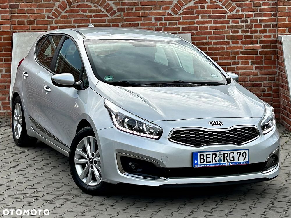 Kia Ceed 1.4 S - 12