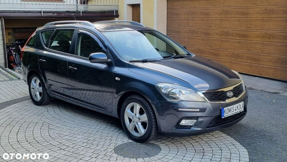 Kia Ceed - 7