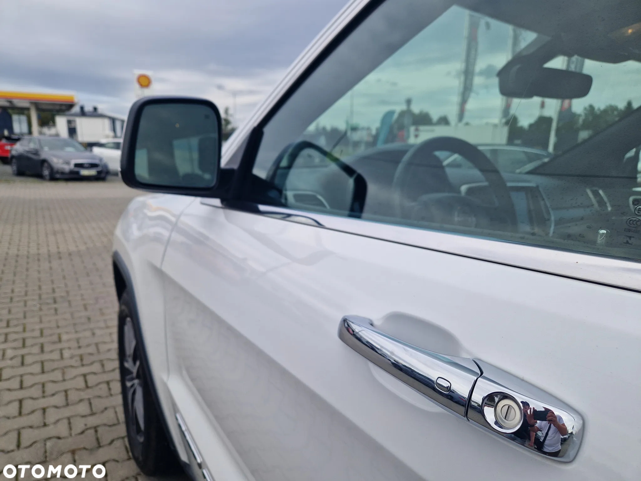 Jeep Grand Cherokee - 11