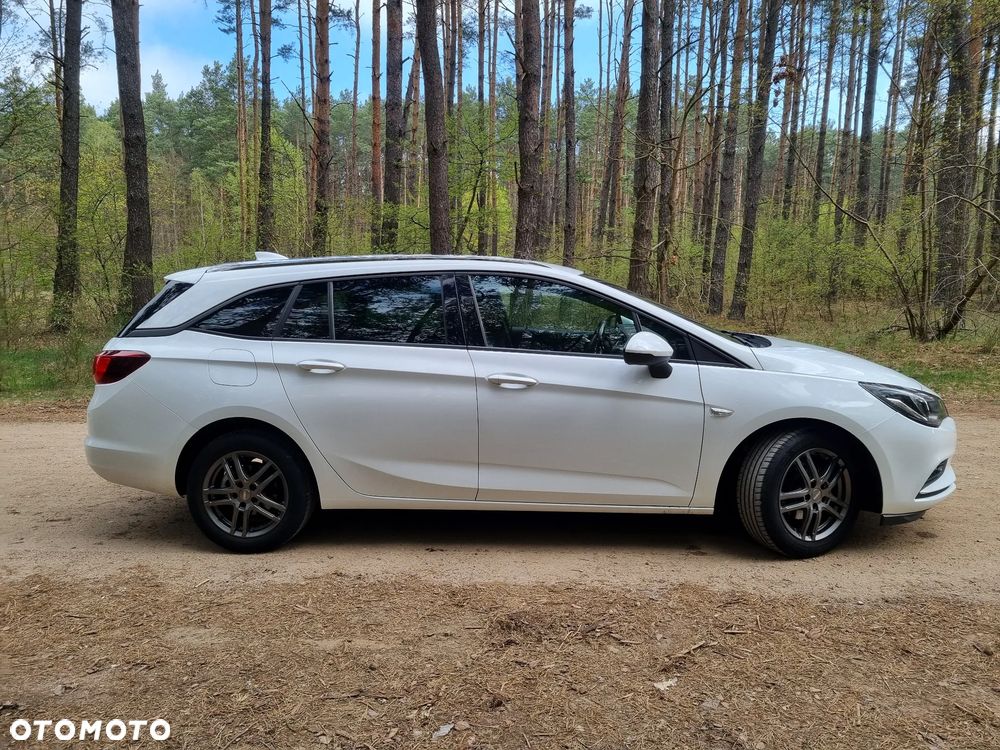 Opel Astra 1.6 CDTI Sport - 37
