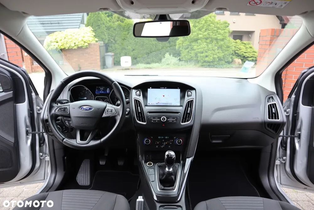 Ford Focus 1.5 EcoBlue Start-Stopp-System TITANIUM - 11
