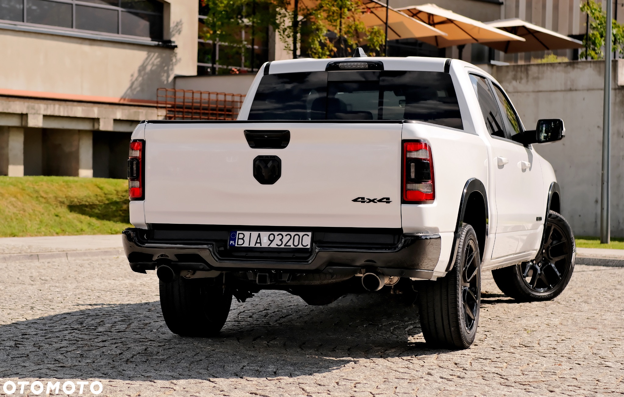 RAM 1500 Crew Cab Sport - 9