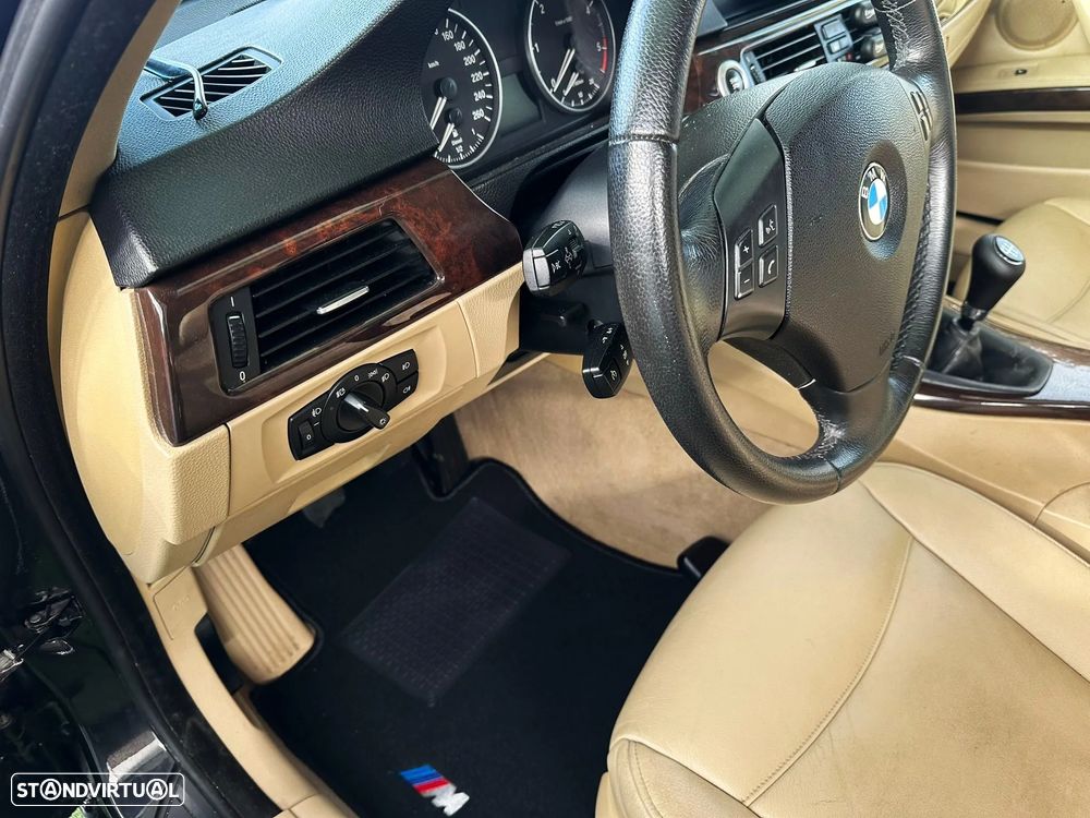 BMW 320 d Navigation Sport - 9