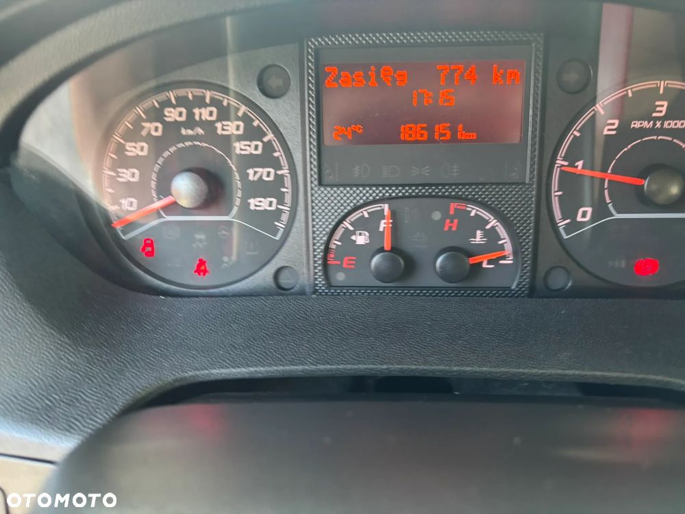 PILOTE Essentail C700 - 5