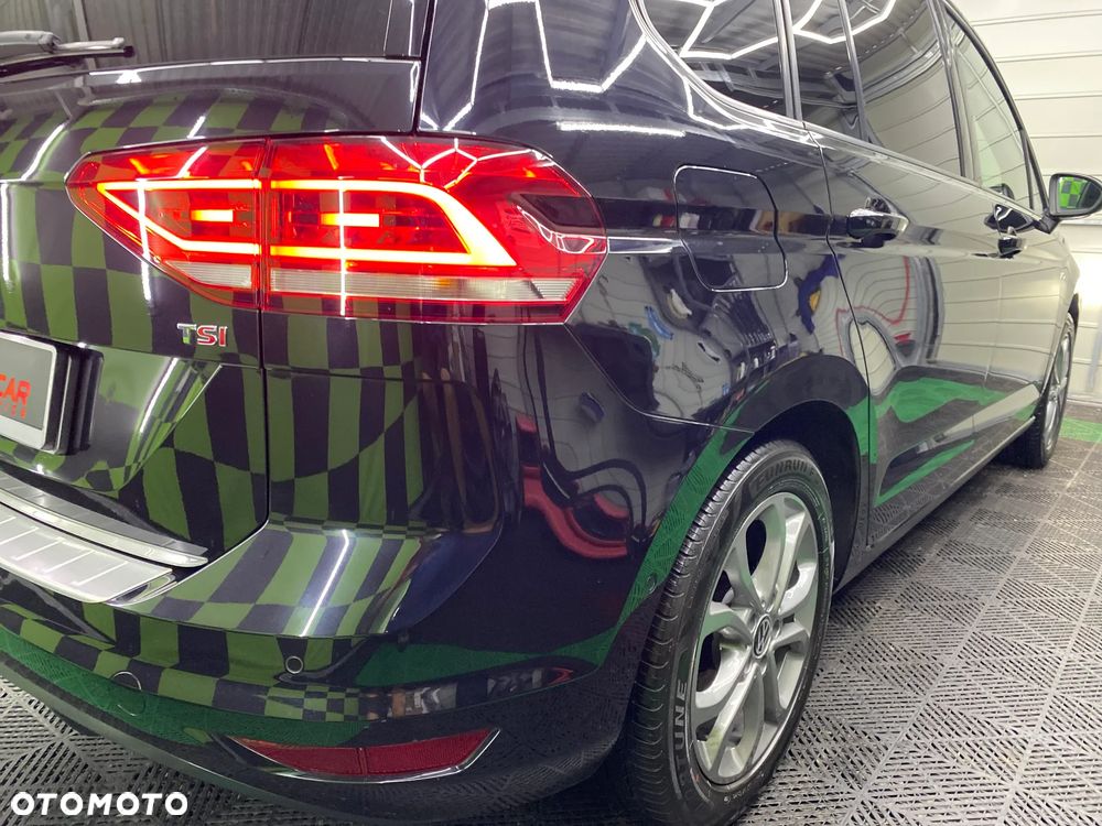 Volkswagen Touran 1.4 TSI BMT Highline DSG - 32
