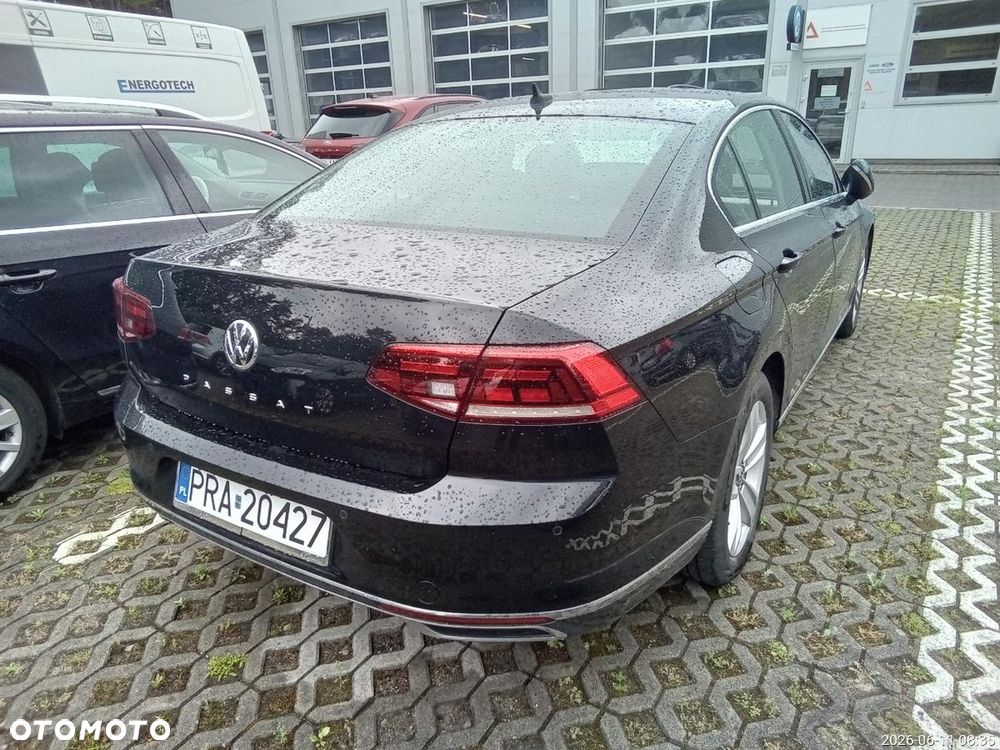 Volkswagen Passat 2.0 TDI Elegance DSG - 3