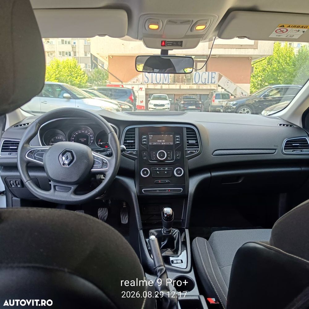 Renault Megane TCe Business - 7