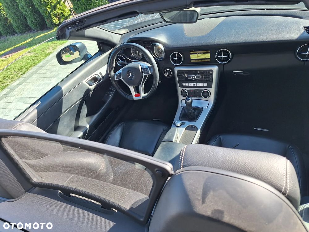 Mercedes-Benz SLK 200 (BlueEFFICIENCY) - 4