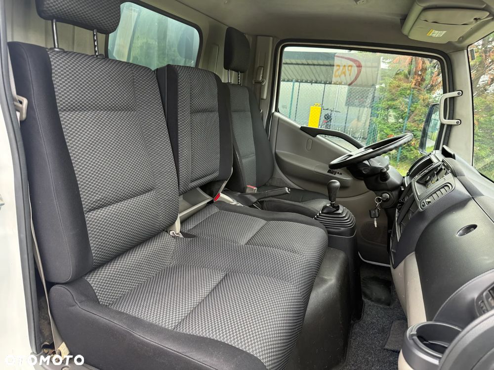 Renault Maxity - 11
