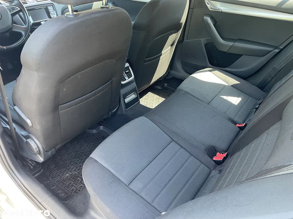 Skoda Octavia 1.6 TDI Elegance - 16