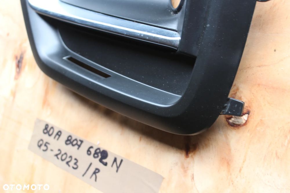 KRATKA ZDERZAKA PRAWA AUDI Q5 80A LIFT 80A807682N 2023 - 10