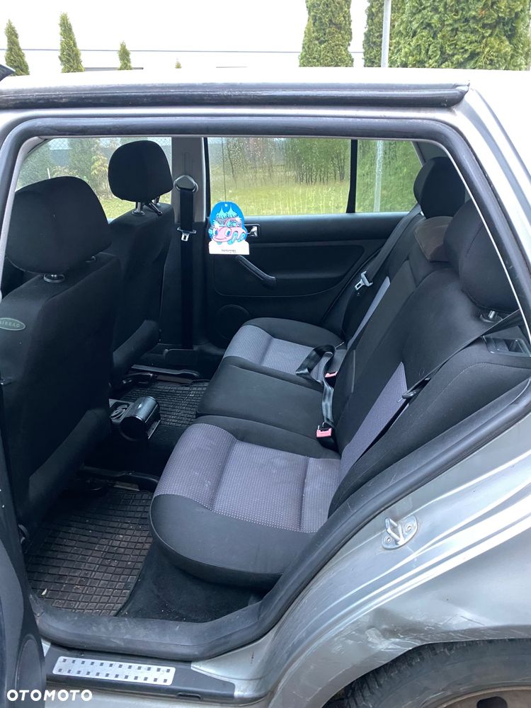 Volkswagen Golf 1.6 Basis - 15