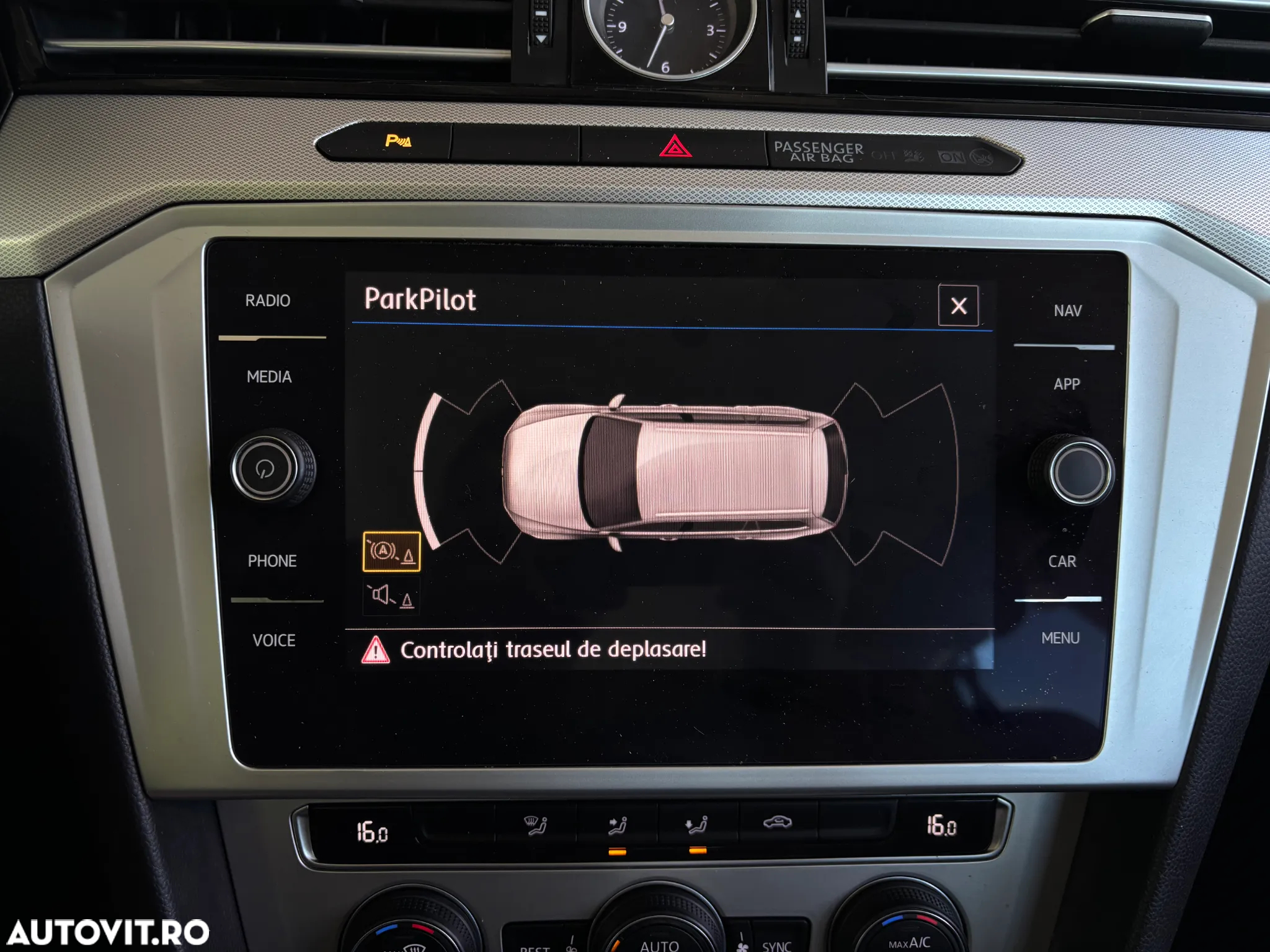 Volkswagen Passat Variant 2.0 TDI DSG (BlueMotion Technology) Comfortline - 23