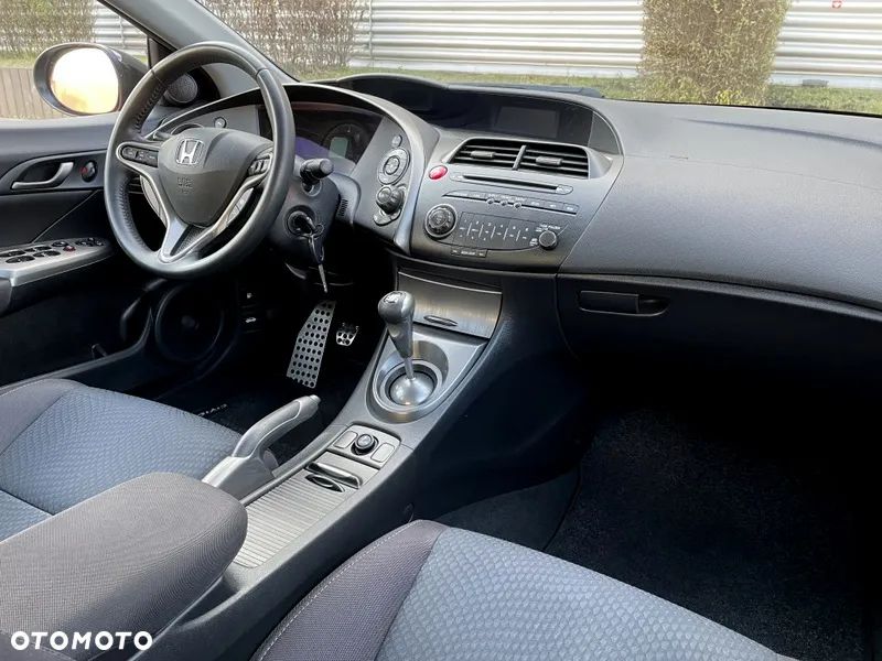 Honda Civic 1.8i-VTEC Sport - 5