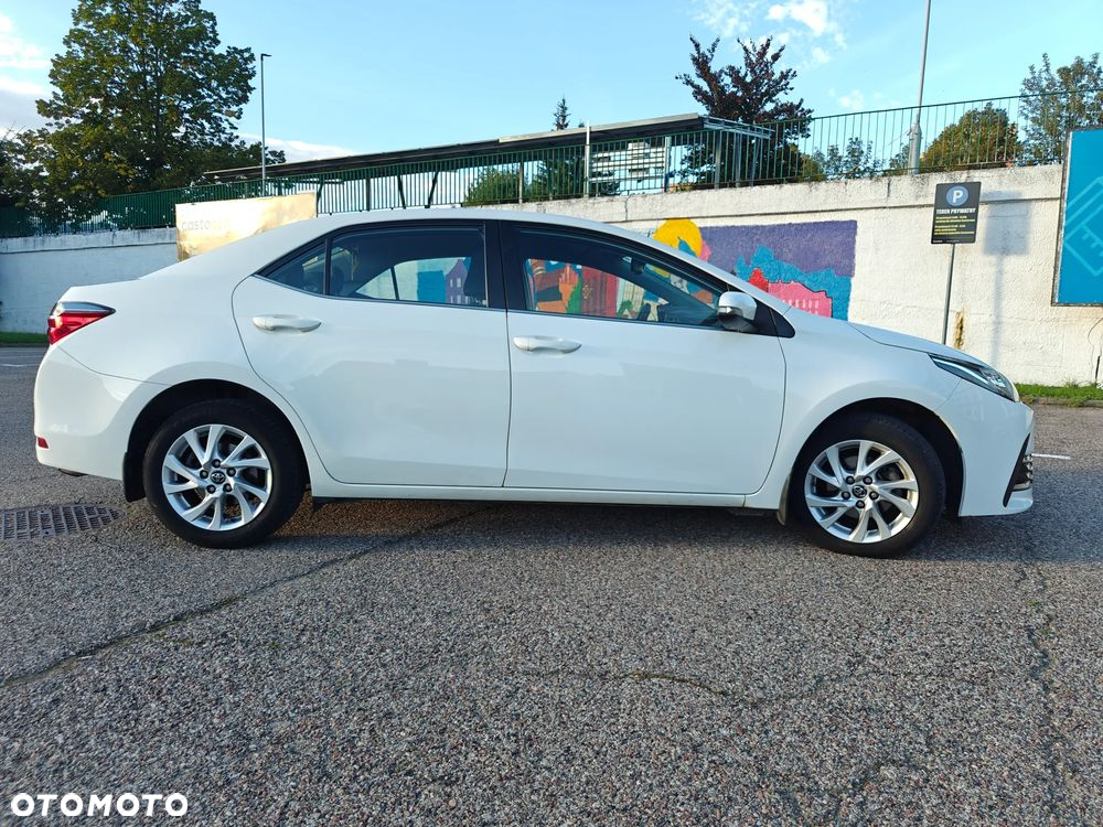 Toyota Corolla 1.6 Comfort - 4