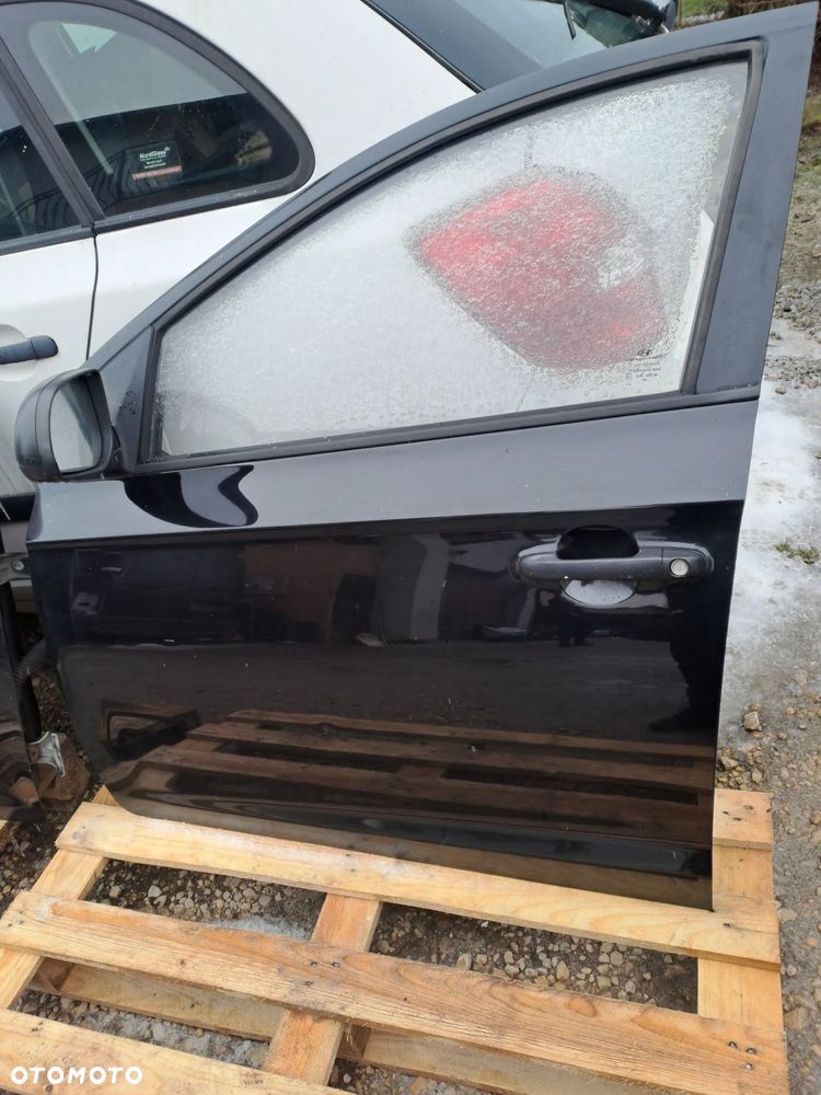 Hyundai I20 drzwi kompletne kod lakieru FR czarne - 2