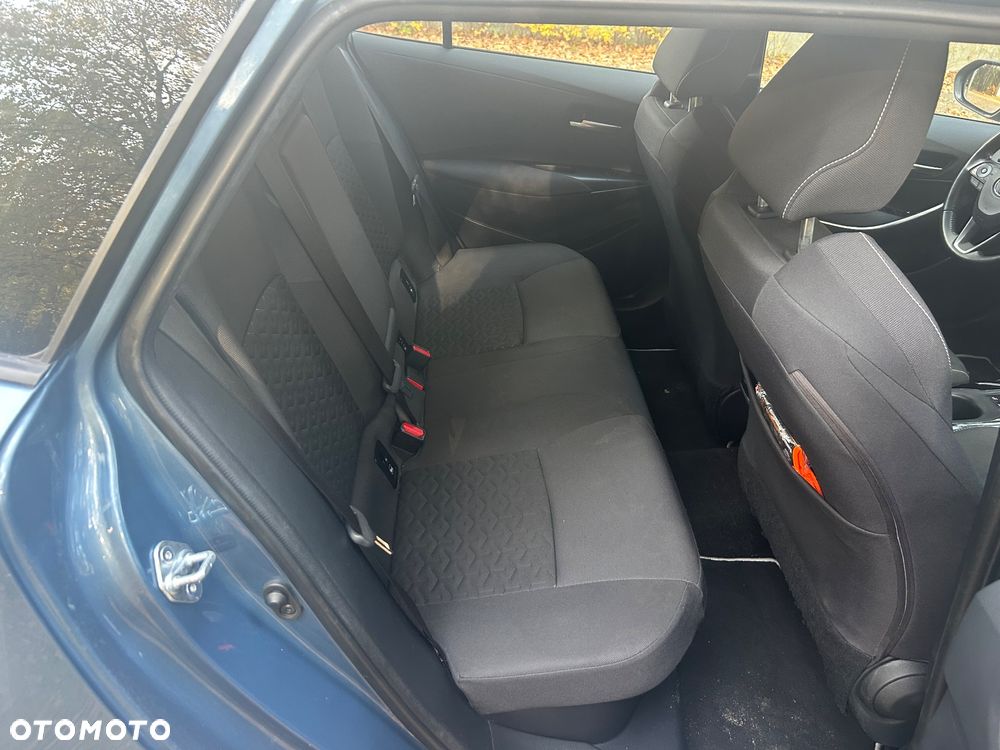 Toyota Corolla 1.8 Hybrid Comfort - 17