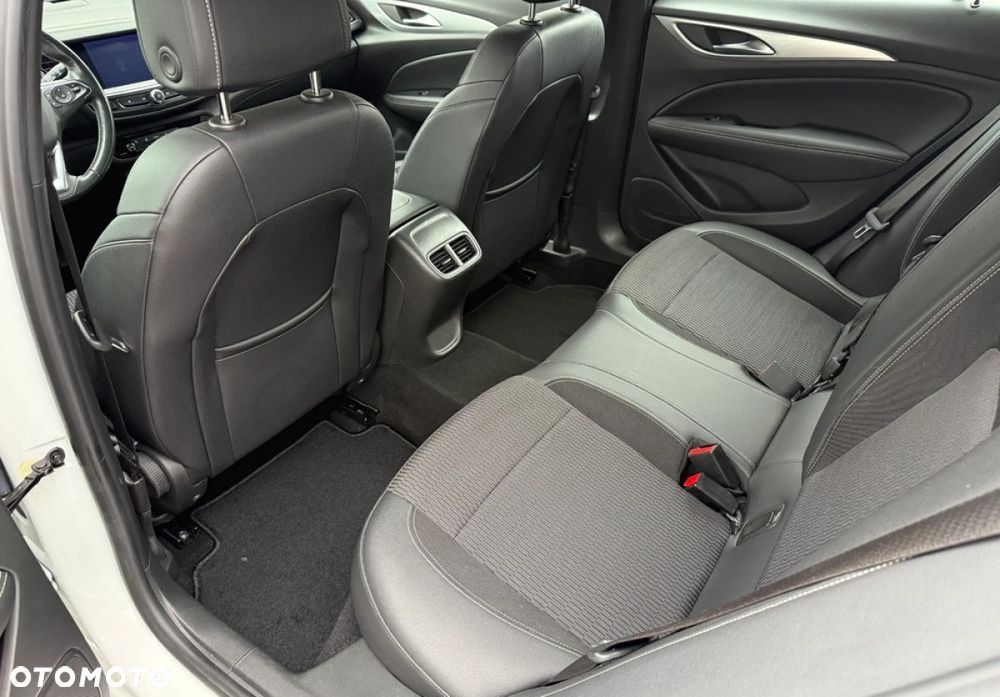 Opel Insignia 2.0 CDTI Business Elegance S&S - 31