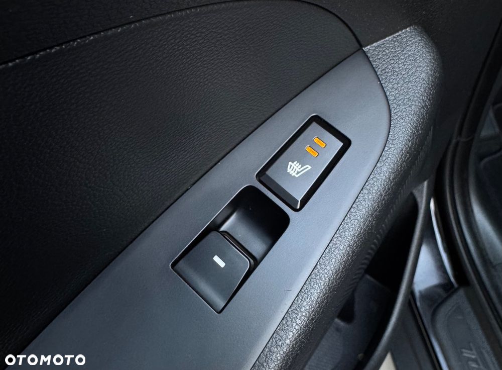 Hyundai Tucson blue 1.7 CRDi 2WD DCT Passion - 32