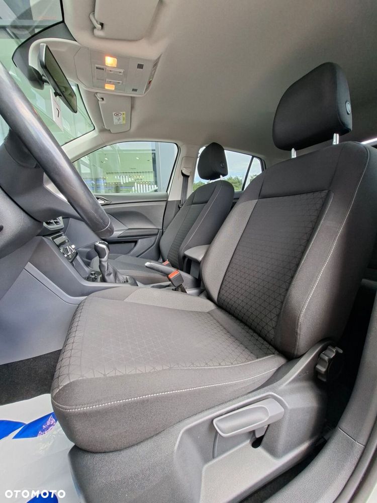 Volkswagen T-Cross - 11