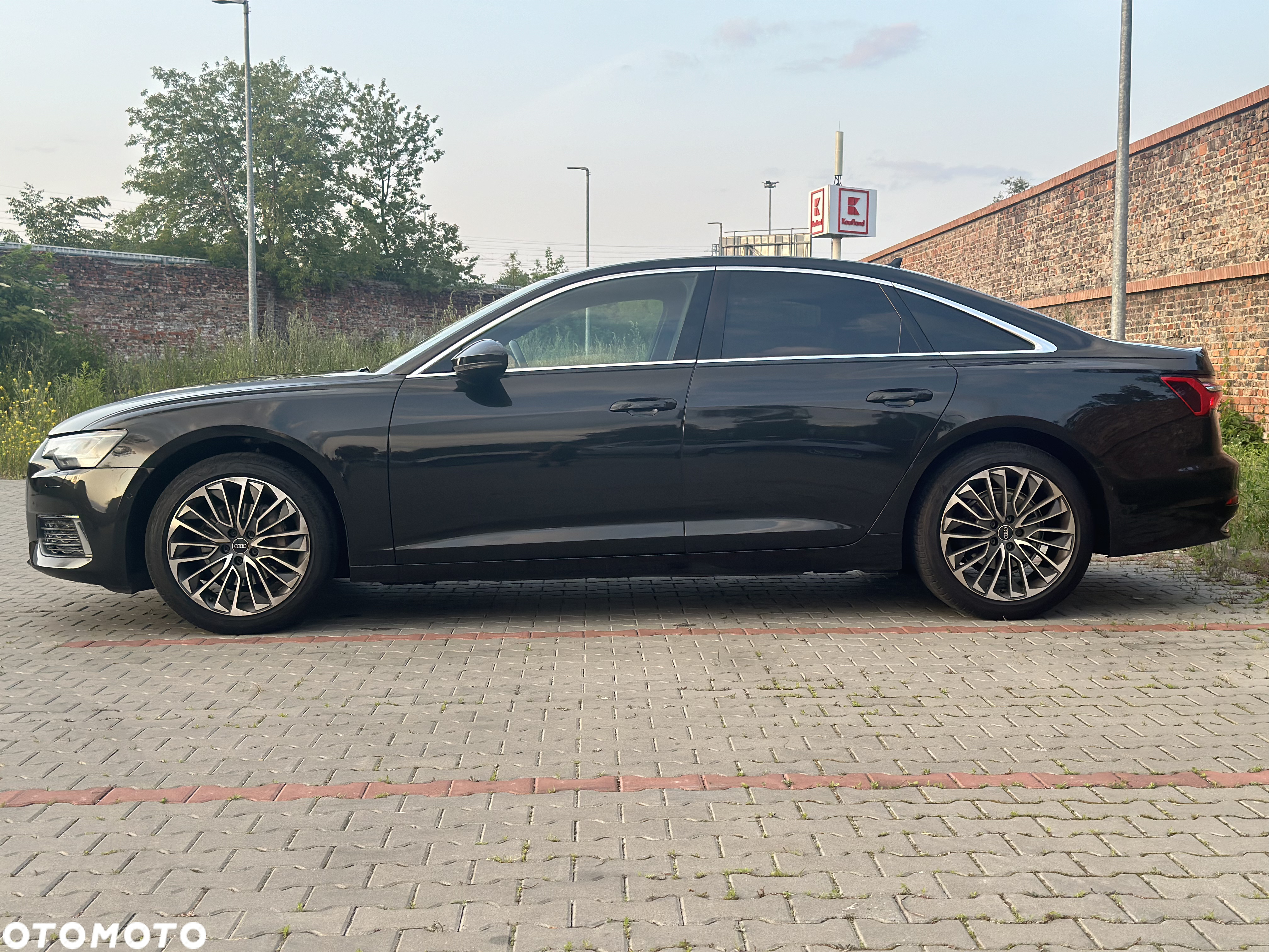 Audi A6 40 TDI S tronic design - 11