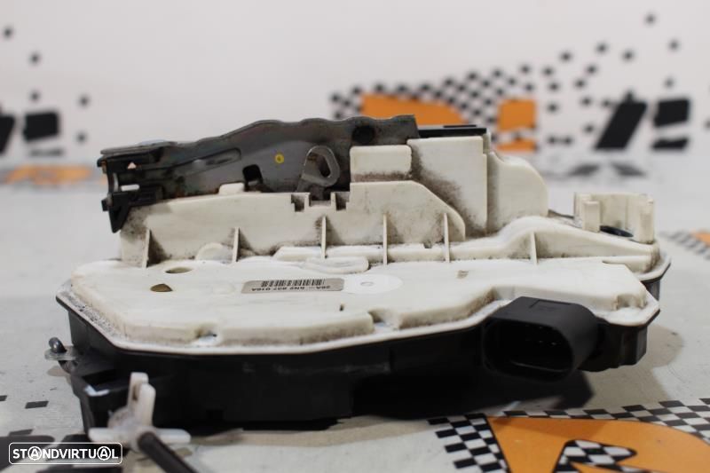 Fecho Da Porta Frente Direita Volkswagen Scirocco (137, 138)  5N283701 - 5