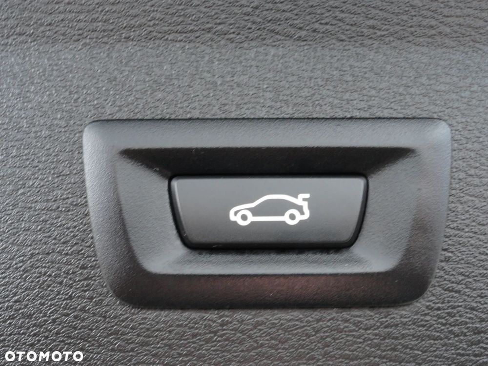 BMW X1 sDrive18d xLine sport - 21