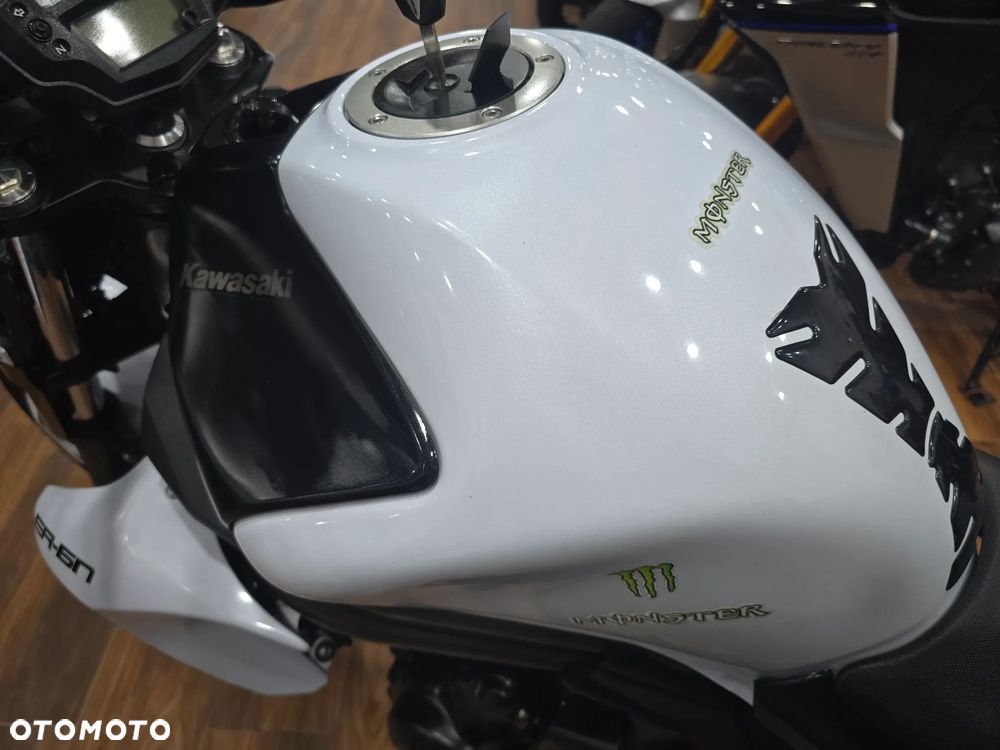 Kawasaki ER - 16