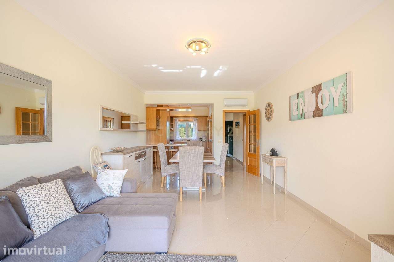 Apartamento T1 Praia da Coelha / Galé com Terraço e Box - Grande imagem: 5/36