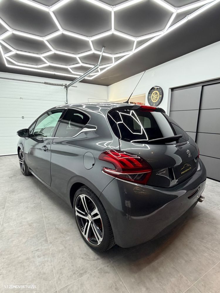 Peugeot 208 1.2 PureTech GT Line - 6