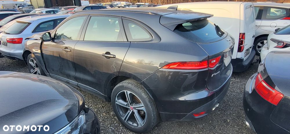 Jaguar F-Pace 2.0 i4D AWD R-Sport - 2
