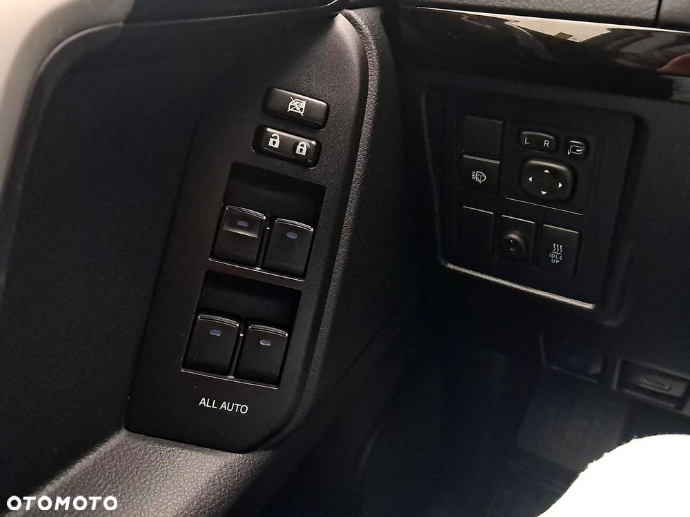 Toyota Land Cruiser LC 2.8 D-4D Prado - 11