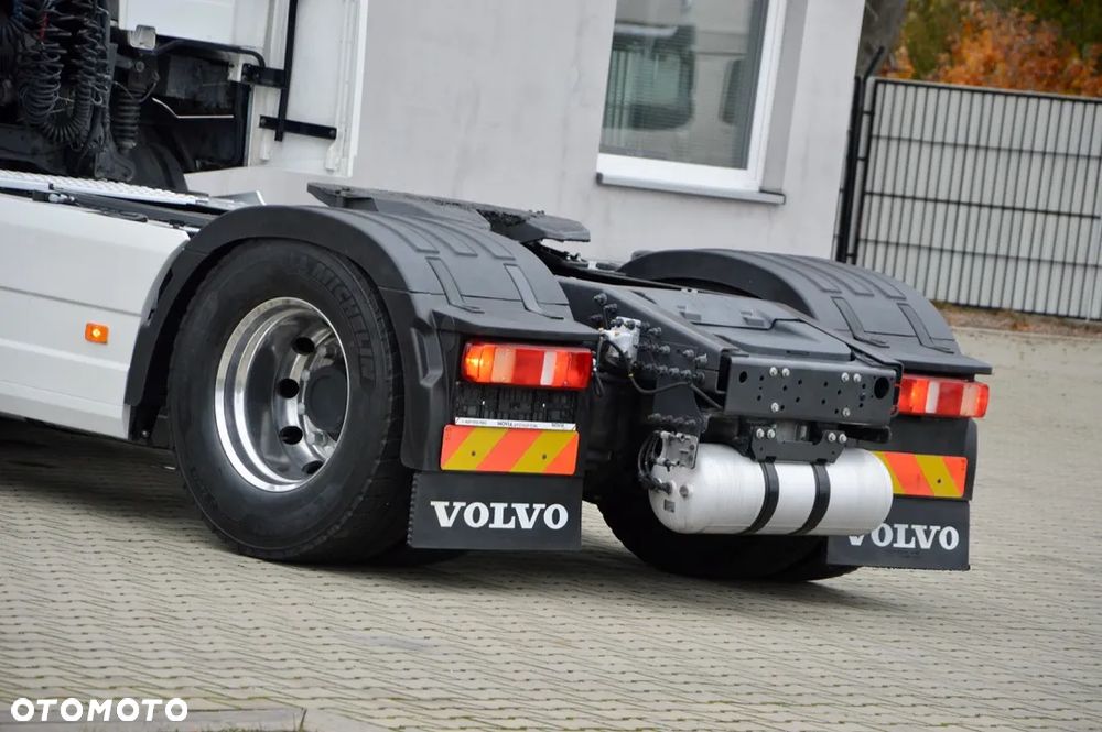 Volvo FH 500 XL / FULL LED / KLIMA POST / ALUSY / ZŁOTY KONTRAKT - 16