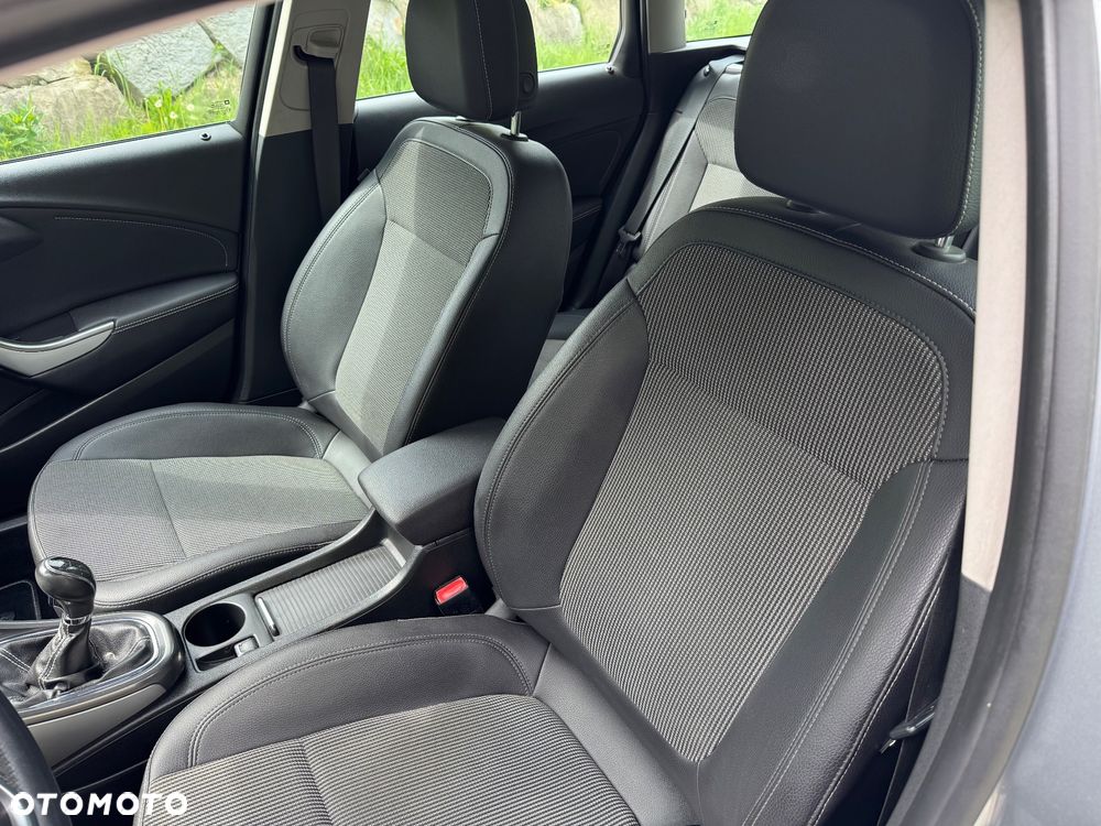 Opel Astra - 14