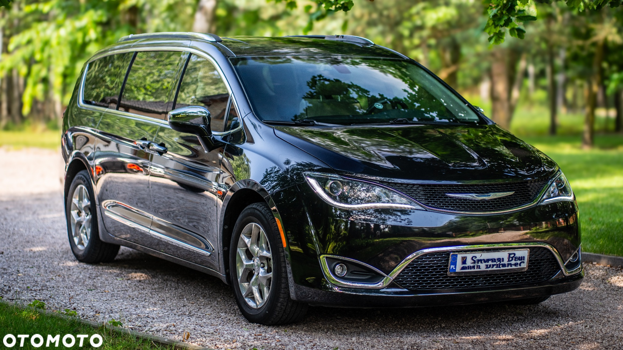 Chrysler Pacifica - 2