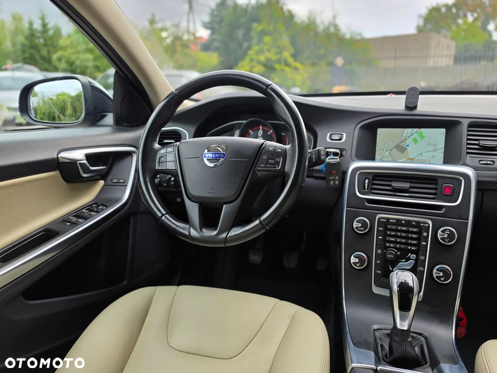 Volvo V60 - 34