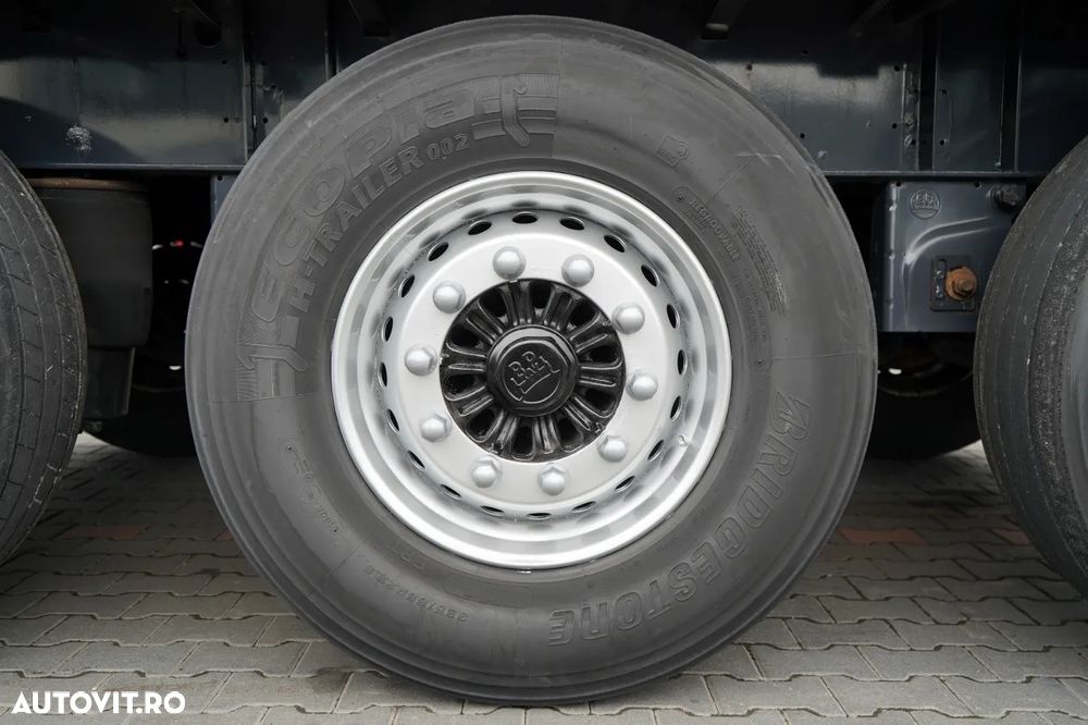 Wielton / SEMIREMORCĂ CU PRELATĂ (CURTAINSIDER) / STANDARD / AXĂ RIDICABILĂ / - 26