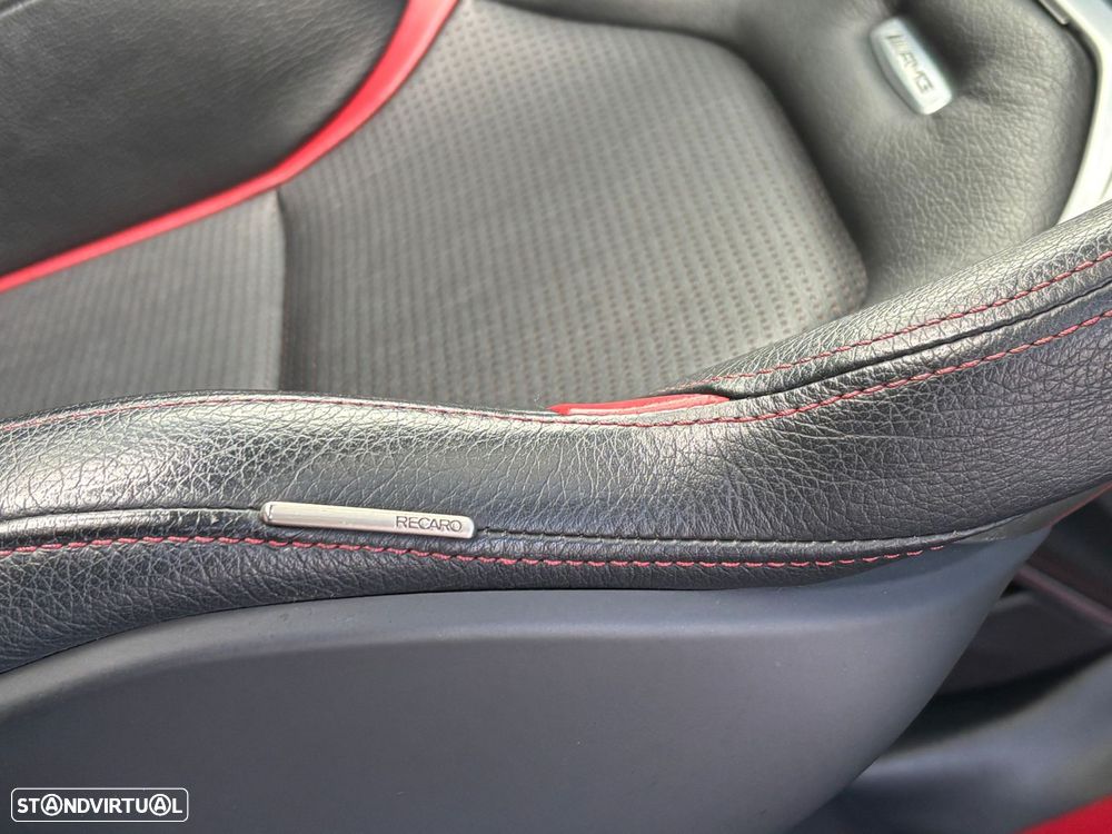 Mercedes-Benz GLA 45 AMG 4Matic 7G-DCT - 16