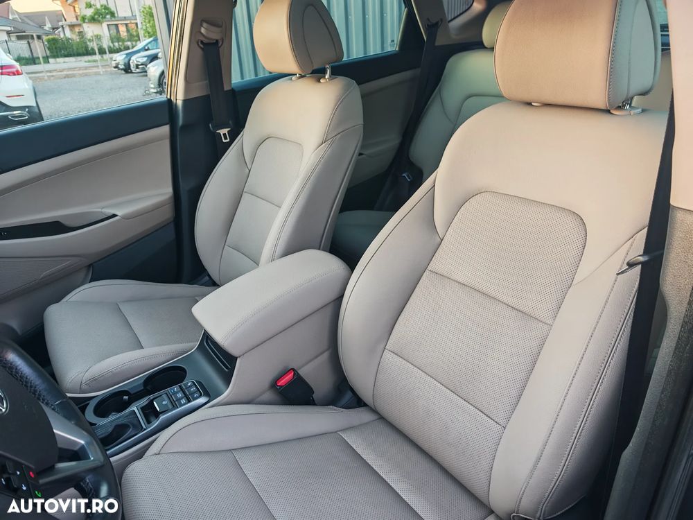 Hyundai Tucson blue 1.7 CRDi 2WD DCT Premium - 27