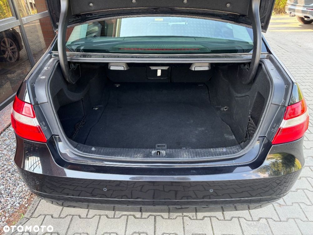 Mercedes-Benz Klasa E 200 CDI DPF BlueEFFICIENCY 7G-TRONIC - 26