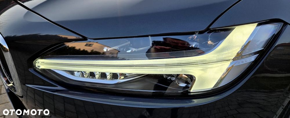 Volvo V90 D4 Geartronic Momentum Pro - 4