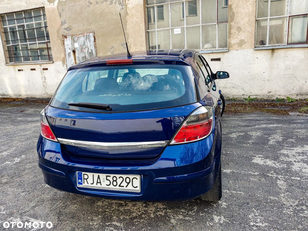 Opel Astra 1.6 Cosmo - 17