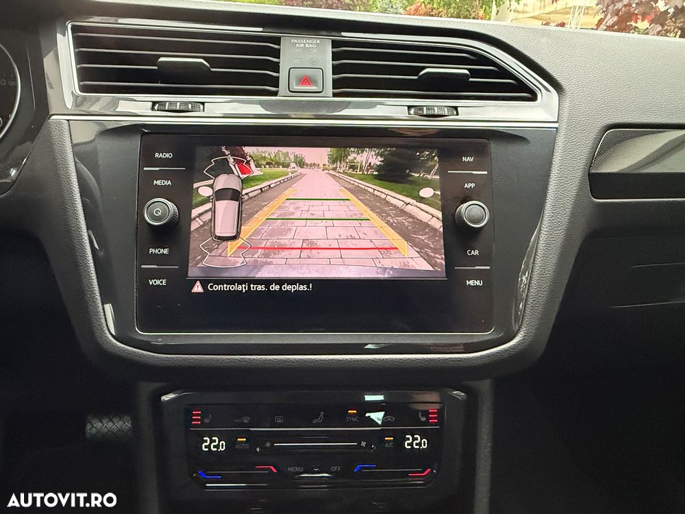 Volkswagen Tiguan - 23