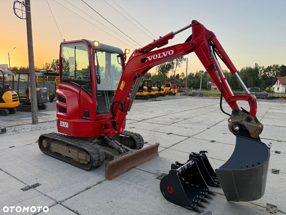 Volvo ECR25D - 6