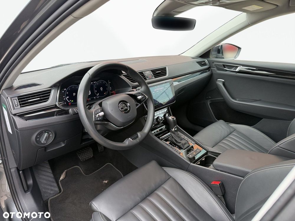 Skoda Superb 2.0 TDI SCR L&K DSG - 11