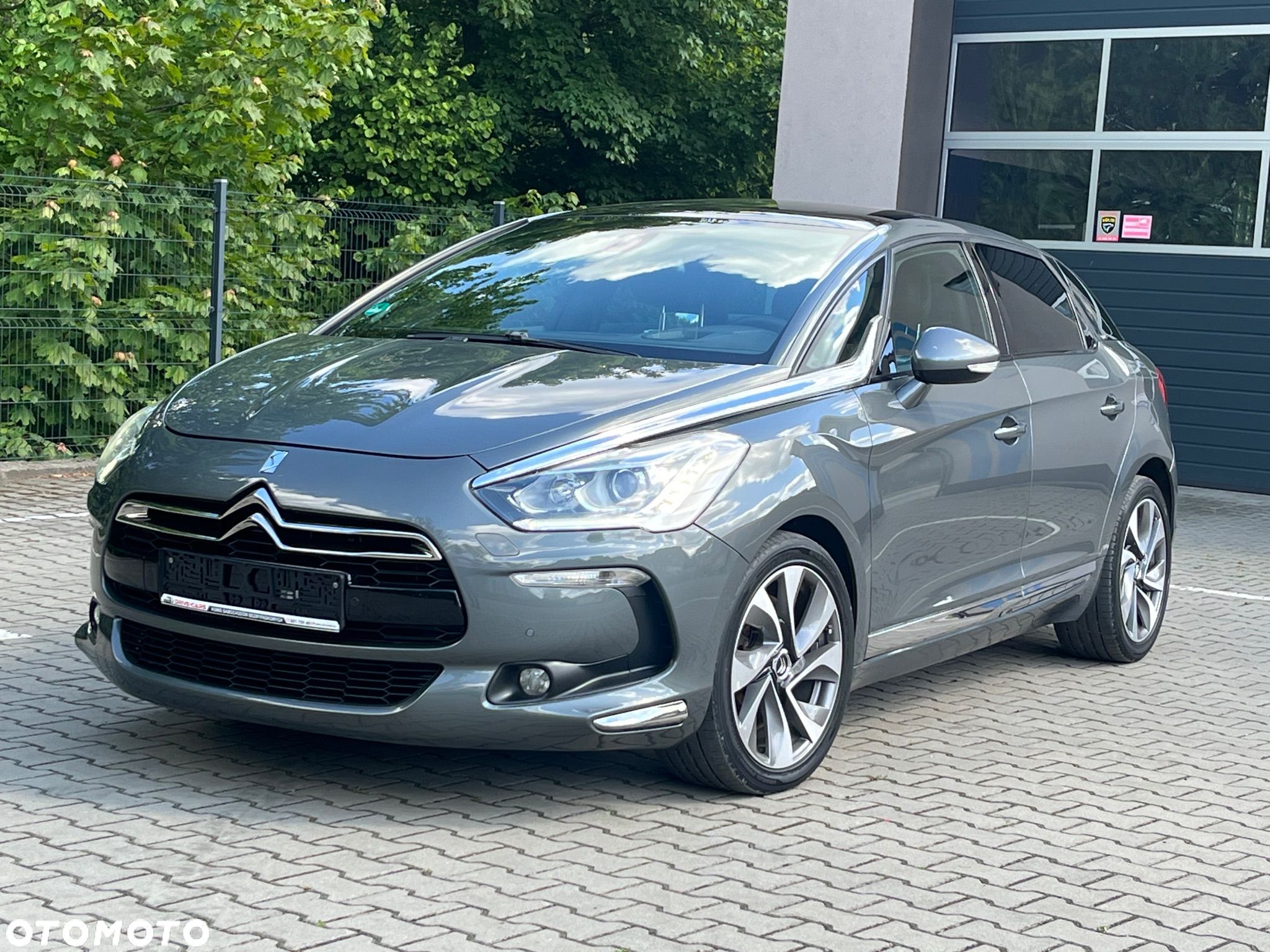 Citroën DS5 HDi 165 SportChic - 1