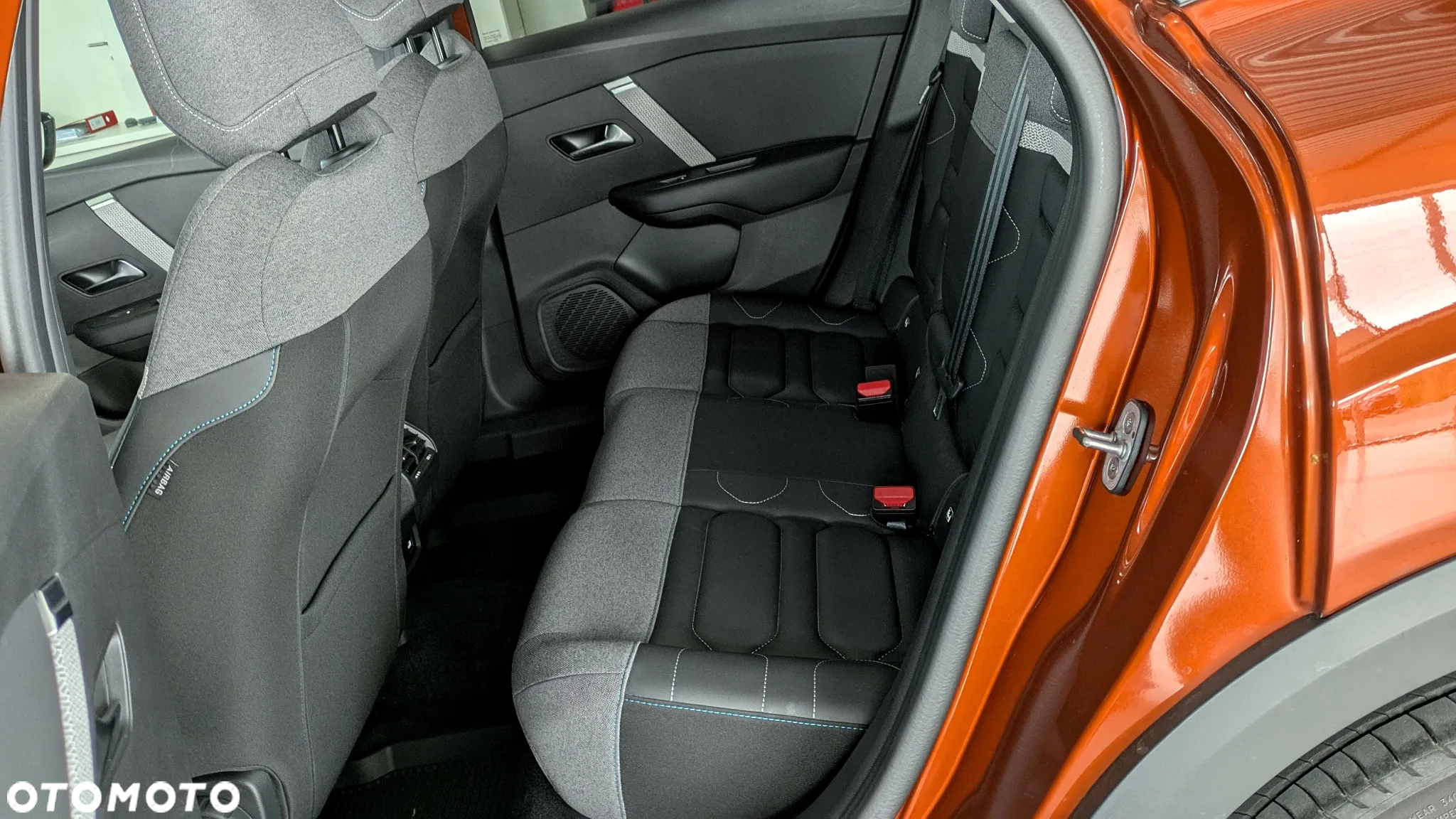 Citroën C4 1.2 PureTech Shine S&S EAT8 - 11